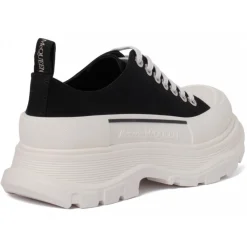 Alexander McQueen - Flatform Sneakers - Black White - Alexander McQueen Exclusive Luxury Collection - Avvenice