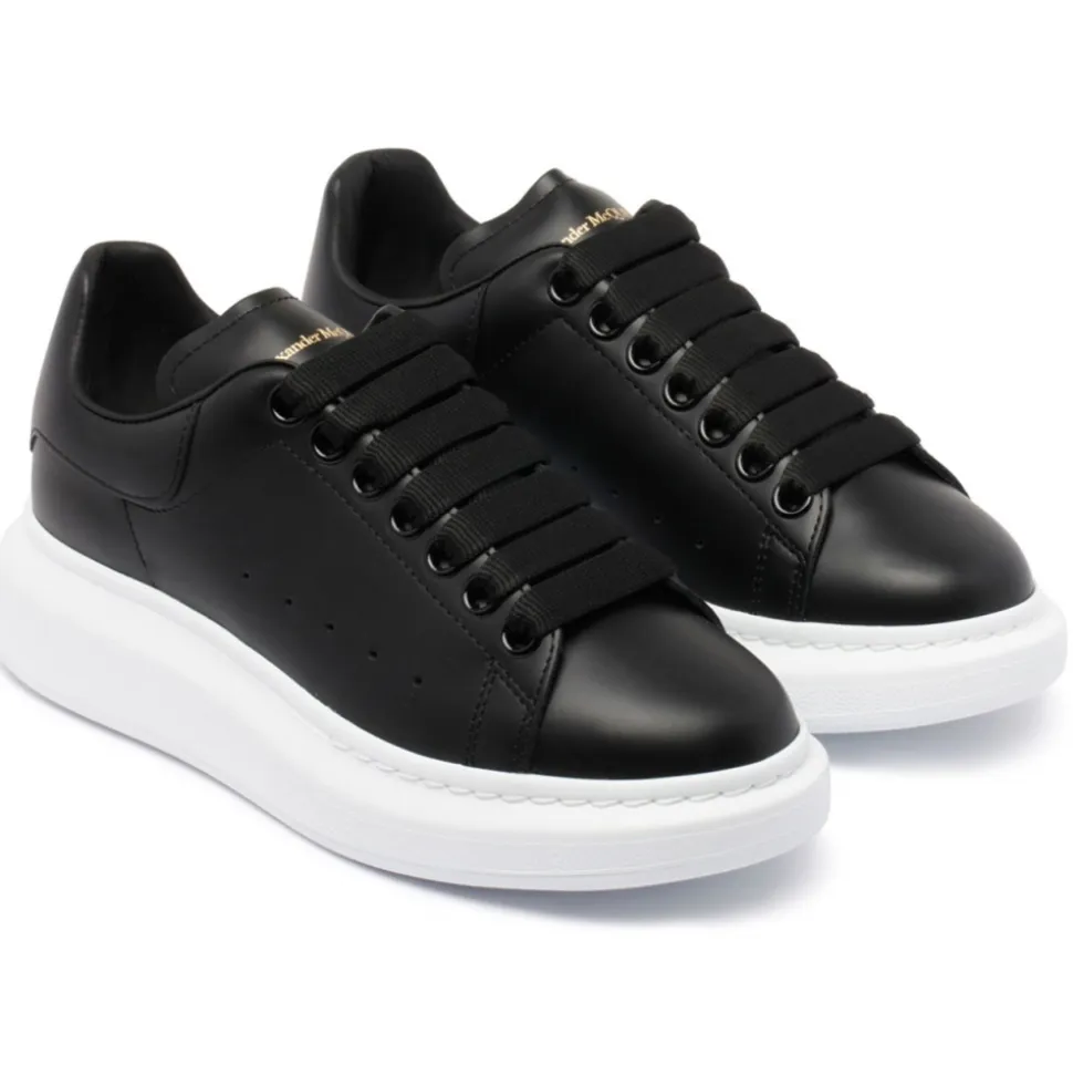 Alexander McQueen - Oversized Sneakers - Black White - Alexander McQueen Exclusive Luxury Collection - Avvenice