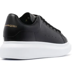 Alexander McQueen - Oversized Sneakers - Black White - Alexander McQueen Exclusive Luxury Collection - Avvenice