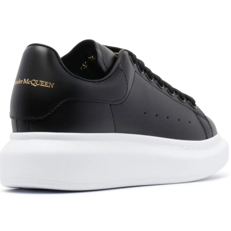 Alexander McQueen - Oversized Sneakers - Black White - Alexander McQueen Exclusive Luxury Collection - Avvenice