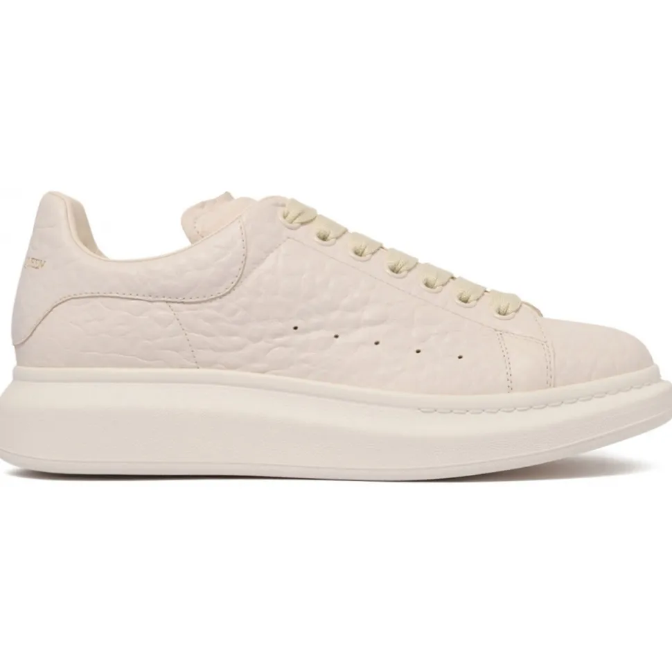 Alexander McQueen - Oversized Sneakers - Off White - Alexander McQueen Exclusive Luxury Collection - Avvenice