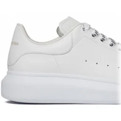 Alexander McQueen - Oversized Sneakers - White - Alexander McQueen Exclusive Luxury Collection - Avvenice