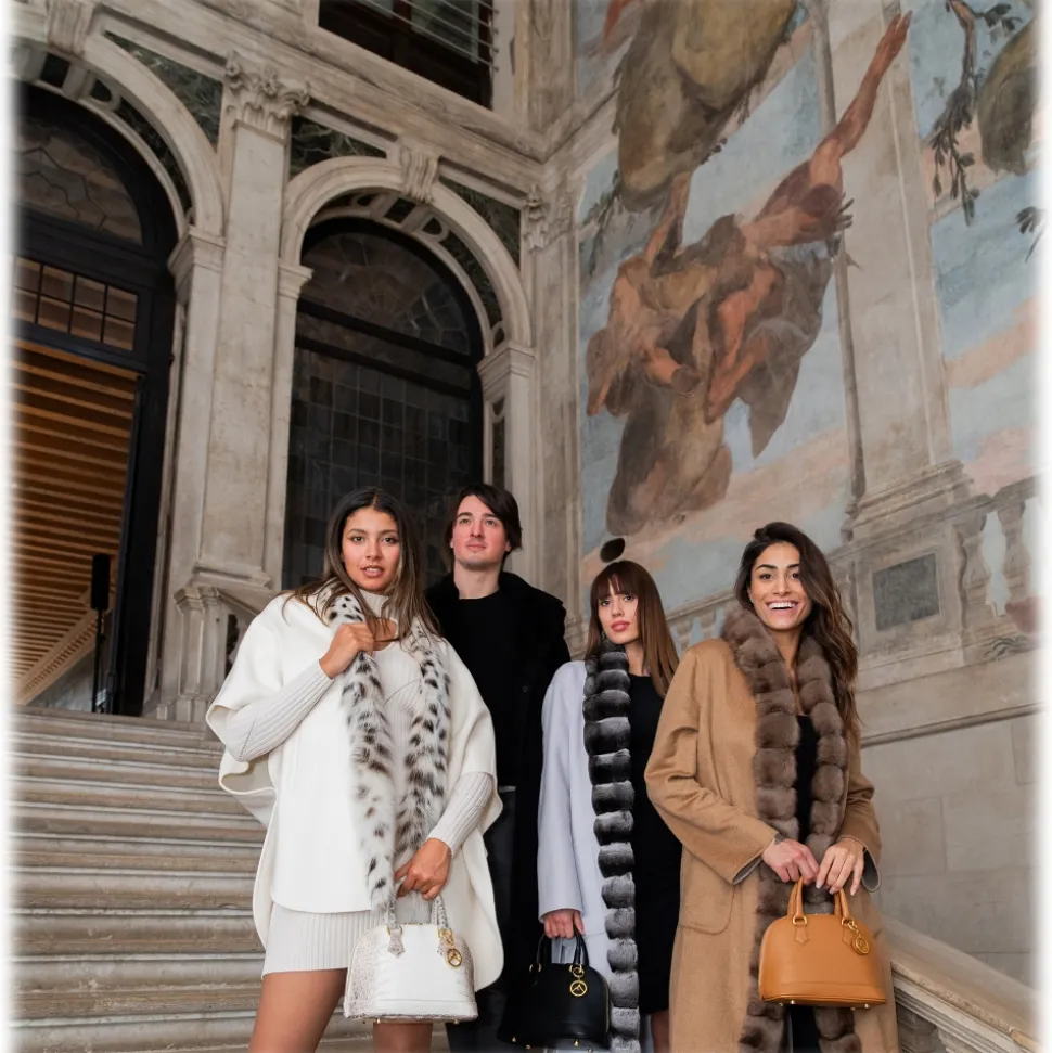 Avvenice - Annie - Cashmere and Chinchilla Coat - Loro Piana Cashmere - Furs - Coats - Luxury Exclusive Collection - Avvenice