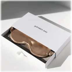 by Dariia Day - Silk Eyemask - French Beige - Bedding - Home - Mulberry Silk - Artisan Silk Eyemask - Luxury - Avvenice