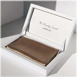 by Dariia Day - Silk Pillowcase - French Beige - Bedding - Home - Mulberry Silk - Artisan Silk Pillowcase - Luxury - Avvenice