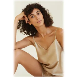 by Dariia Day - Silk Shorts - French Beige - Fashion - New Collection - Mulberry Silk - Artisan Silk Shorts - Luxury - Avvenice