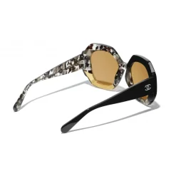 Chanel - Round Sunglasses - Black Yellow - Chanel Eyewear - Avvenice