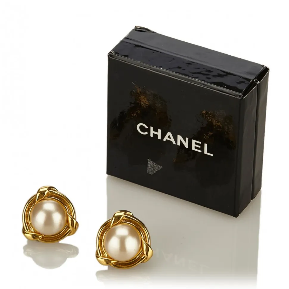 Chanel Vintage - Faux Pearl Gold-Tone Clip-On Earrings - Gold - Earrings Chanel - Luxury High Quality - Avvenice