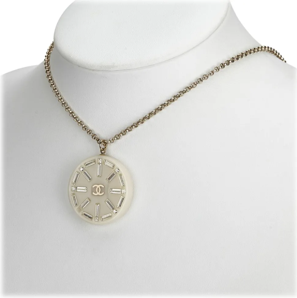 Chanel Vintage - Medallion Pendant Necklace - Gold - Necklace Chanel - Luxury High Quality - Avvenice