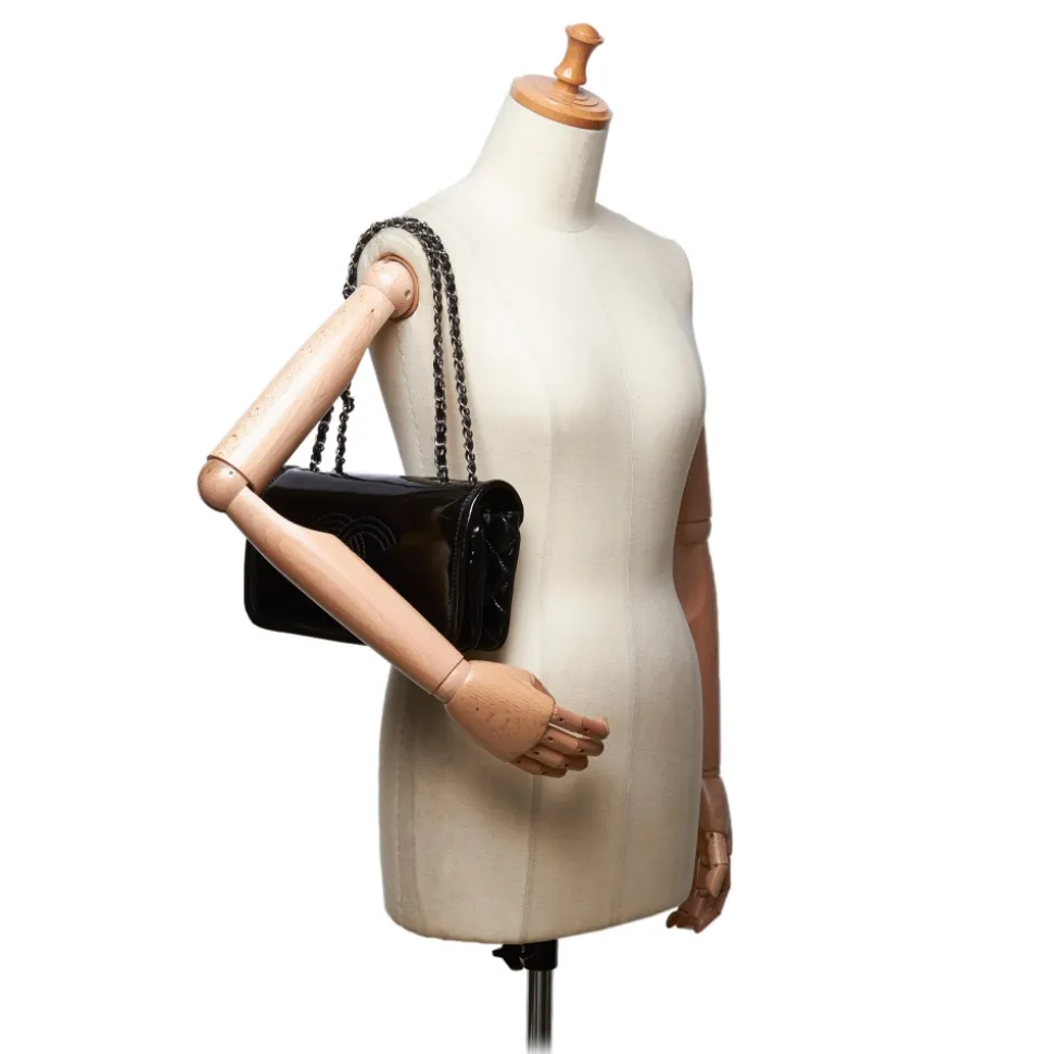 Chanel Vintage - Patent Leather Chain Bag - Black - Leather Handbag - Luxury High Quality - Avvenice