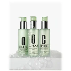 Clinique - Liquid Facial Soap - Facial Cleanser - Combination Oily 200 ml - Luxury - Avvenice