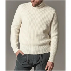 Cruna - Rollneck Sweater in Wool - 657 - Butter White - Handmade in Italy - Luxury High Quality Sweater - Avvenice