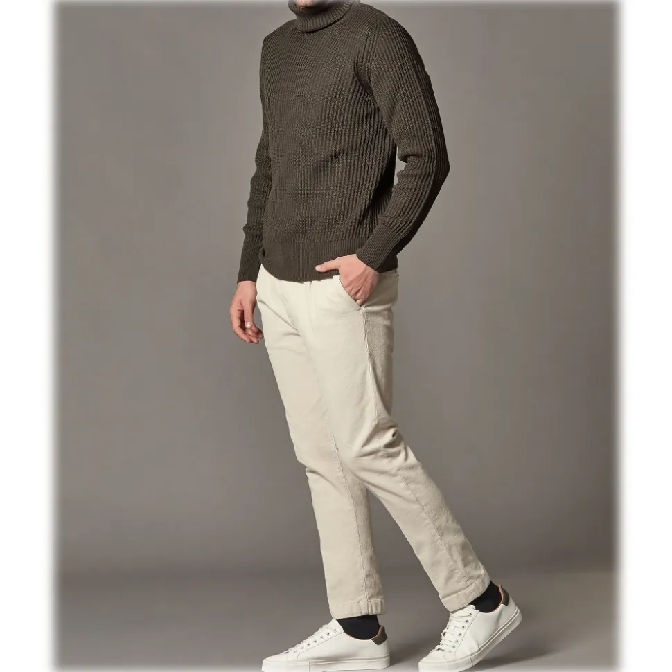 Cruna - Rollneck Sweater in Wool - 657 - Forest Green - Handmade in Italy - Luxury High Quality Sweater - Avvenice