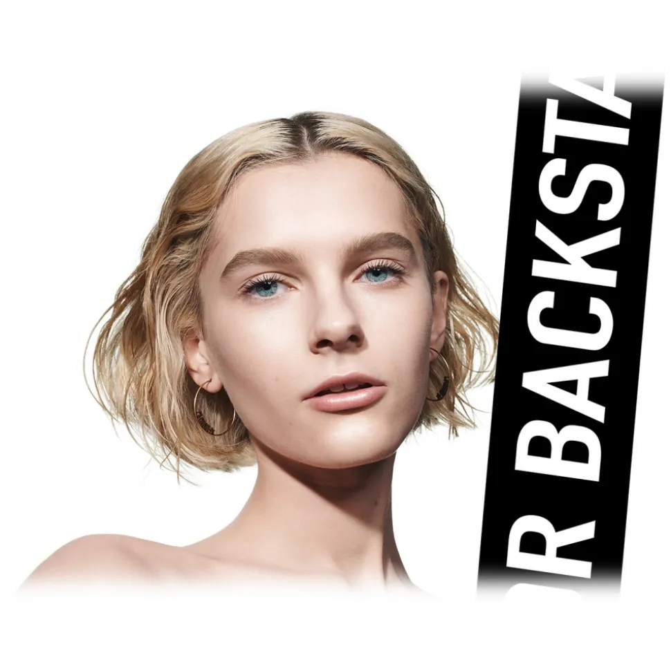 Dior - Dior Backstage Face & Body Foundation - Face & Body foundation - Luxury - Avvenice