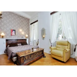 Domus Monamì Luxury Suites - Discovering Rome - 4 Days 3 Nights - Suite Costantino / Nerone - Rome Exclusive Luxury - Avvenice