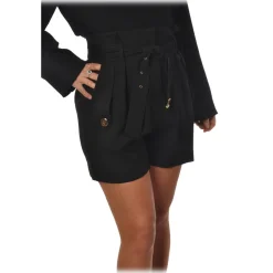Elisabetta Franchi - High-Waist Shorts in Light Fabric - Black - Trousers - Made in Italy - Luxury Exclusive Collection - Avvenice