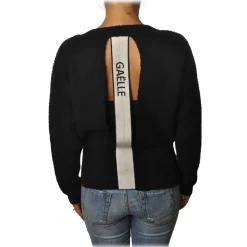 Gaëlle Paris - Crewneck Pullover with Opening on the Back - Black - Sweater - Made in Italy - Luxury Exclusive Collection - Avvenice