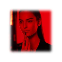 Giorgio Armani - Lip Magnet Liquid Lipstick - Long Lasting Matte Liquid Lipstick  in a Sophisticated Range of Reds - Avvenice