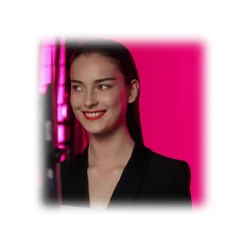 Giorgio Armani - Lip Magnet Liquid Lipstick - Long Lasting Matte Liquid Lipstick  in a Sophisticated Range of Reds - Avvenice