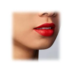 Giorgio Armani - Lip Magnet Liquid Lipstick - Long Lasting Matte Liquid Lipstick  in a Sophisticated Range of Reds - Avvenice