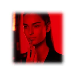 Giorgio Armani - Lip Magnet Liquid Lipstick - Long Lasting Matte Liquid Lipstick  in a Sophisticated Range of Reds - Avvenice