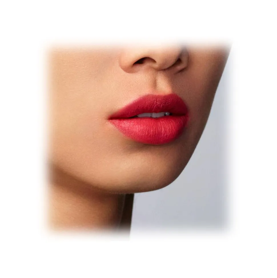 Giorgio Armani - Lip Magnet Liquid Lipstick - Long Lasting Liquid Lipstick with Extremely Light Finish Mat - Luxury - Avvenice