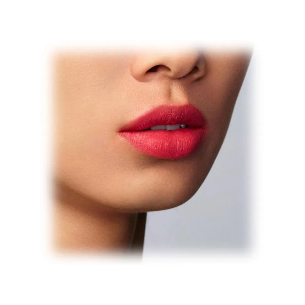 Giorgio Armani - Lip Magnet Liquid Lipstick - Long Lasting Liquid Lipstick with Extremely Light Finish Mat - Luxury - Avvenice