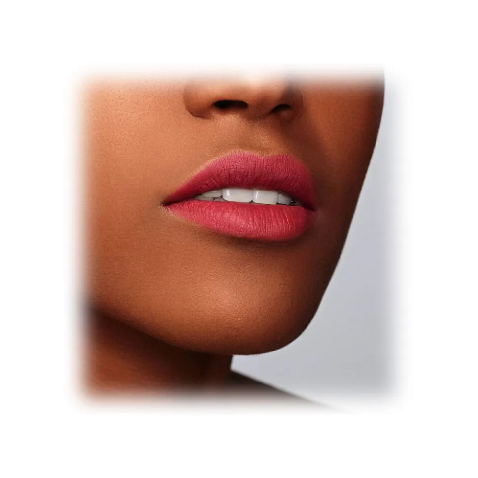 Giorgio Armani - Lip Magnet Liquid Lipstick - Long Lasting Liquid Lipstick with Extremely Light Finish Mat - Luxury - Avvenice