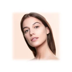 Giorgio Armani - Luminous Silk Foundation - Award Nominee Armani’s Iconic Lightweight Foundation - Luxury - Avvenice