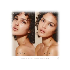 Giorgio Armani - Luminous Silk Foundation - Award Nominee Armani’s Iconic Lightweight Foundation - Luxury - Avvenice