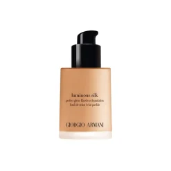 Giorgio Armani - Luminous Silk Foundation - Award Nominee Armani’s Iconic Lightweight Foundation - Luxury - Avvenice