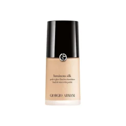 Giorgio Armani - Luminous Silk Foundation - Award Nominee Armani’s Iconic Lightweight Foundation - Luxury - Avvenice