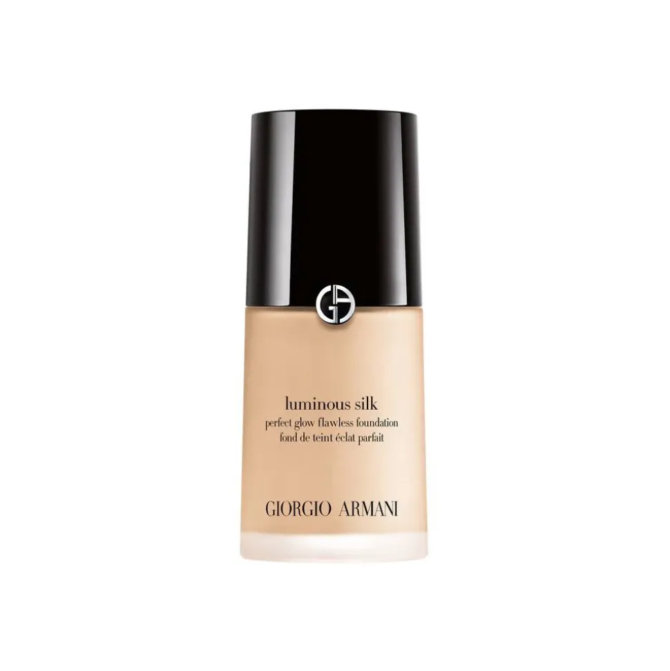 Giorgio Armani - Luminous Silk Foundation - Award Nominee Armani’s Iconic Lightweight Foundation - Luxury - Avvenice