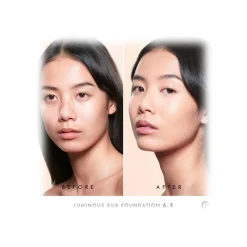 Giorgio Armani - Luminous Silk Foundation - Award Nominee Armani’s Iconic Lightweight Foundation - Luxury - Avvenice