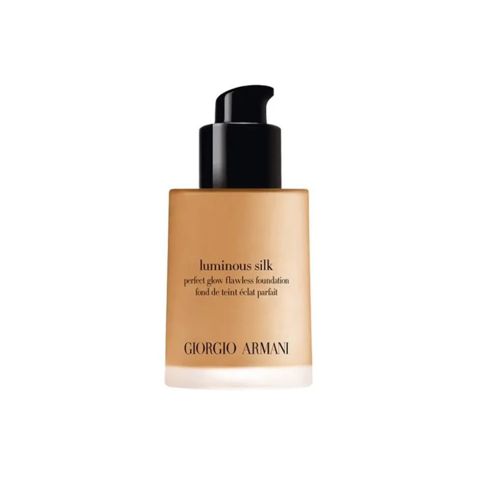 Giorgio Armani - Luminous Silk Foundation - Award Nominee Armani’s Iconic Lightweight Foundation - Luxury - Avvenice