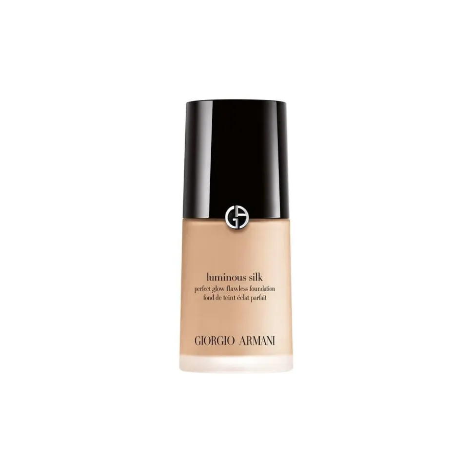 Giorgio Armani - Luminous Silk Foundation - Award Nominee Armani’s Iconic Lightweight Foundation - Luxury - Avvenice