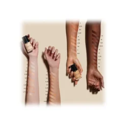 Giorgio Armani - Luminous Silk Foundation - Award Nominee Armani’s Iconic Lightweight Foundation - Luxury - Avvenice