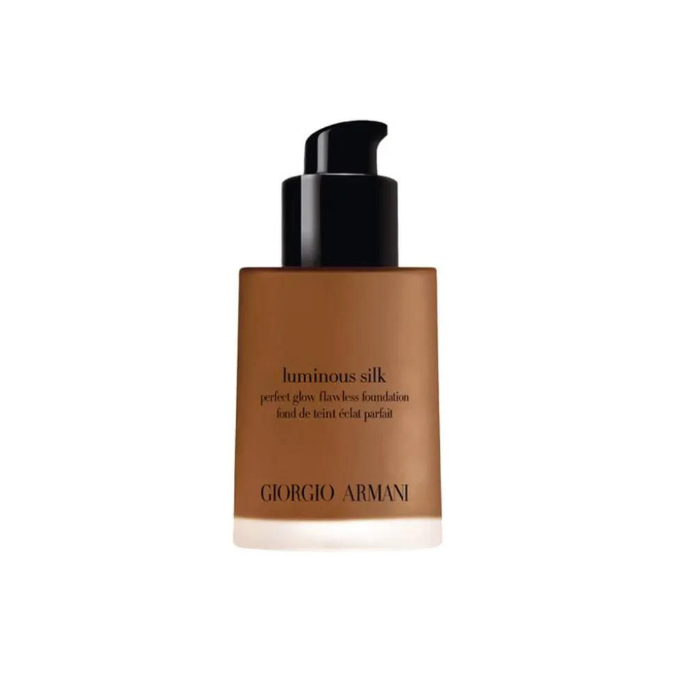Giorgio Armani - Luminous Silk Foundation - Award Nominee Armani’s Iconic Lightweight Foundation - Luxury - Avvenice