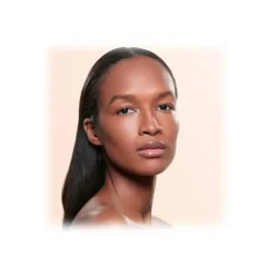 Giorgio Armani - Luminous Silk Foundation - Award Nominee Armani’s Iconic Lightweight Foundation - Luxury - Avvenice