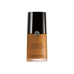 Giorgio Armani - Luminous Silk Foundation - Award Nominee Armani’s Iconic Lightweight Foundation - Luxury - Avvenice
