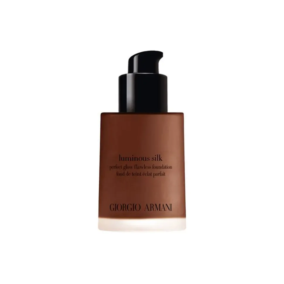 Giorgio Armani - Luminous Silk Foundation - Award Nominee Armani’s Iconic Lightweight Foundation - Luxury - Avvenice