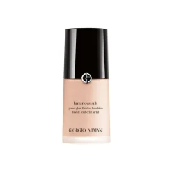 Giorgio Armani - Luminous Silk Foundation - Award Nominee Armani’s Iconic Lightweight Foundation - Luxury - Avvenice