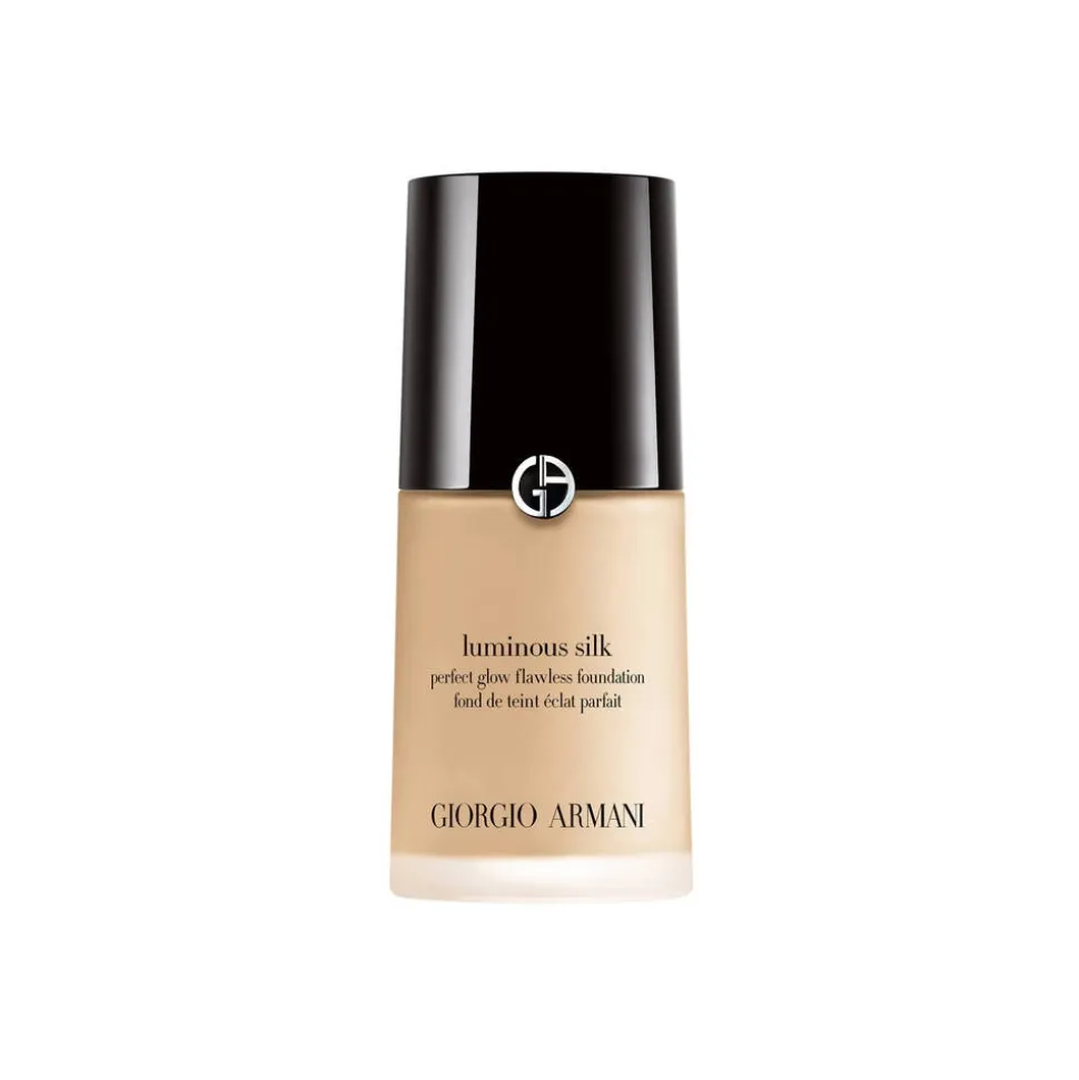 Giorgio Armani - Luminous Silk Foundation - Award Nominee Armani’s Iconic Lightweight Foundation - Luxury - Avvenice
