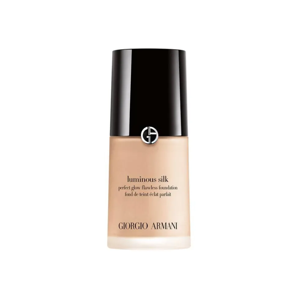 Giorgio Armani - Luminous Silk Foundation - Award Nominee Armani’s Iconic Lightweight Foundation - Luxury - Avvenice