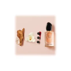 Giorgio Armani - Sì Eau De Parfum - Aromatic with Hints of Rose - Luxury Fragrances - 50 ml - Avvenice