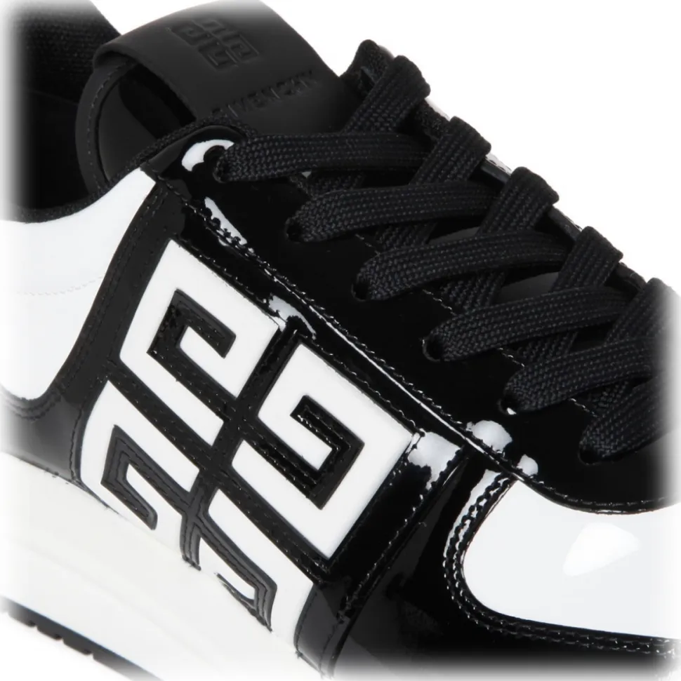 Givenchy - Givenchy Shoes Low Sneakers White and Black - Givenchy Exclusive Luxury Collection - Avvenice