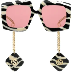 Gucci - Online Exclusive Square Sunglasses with Charms - Black - Gucci Eyewear - Avvenice