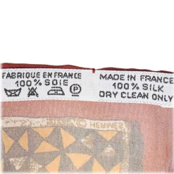 Hermès Vintage - Persona Printed Silk Scarf - Red Bordeaux Multi - Silk Foulard - Luxury High Quality - Avvenice