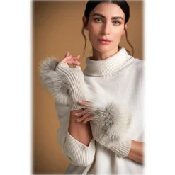 Jade Montenapoleone - Gaia Gloves - Fur Coat - Luxury Exclusive Collection - Avvenice