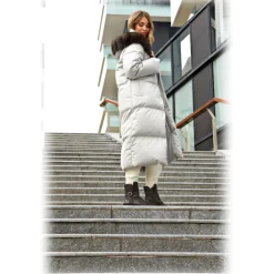 Jade Montenapoleone - Priscilla Sable Hooded Jacket - Fur Coat - Luxury Exclusive Collection - Avvenice